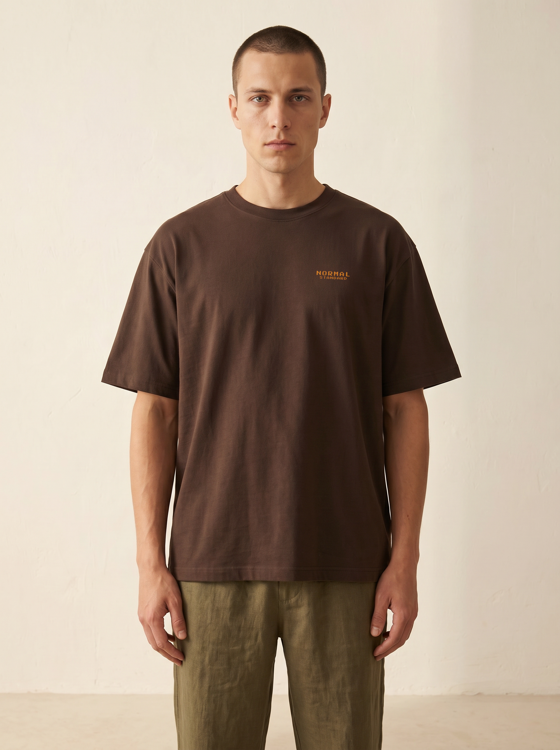 Men wearing standard normal oversize t-shirt